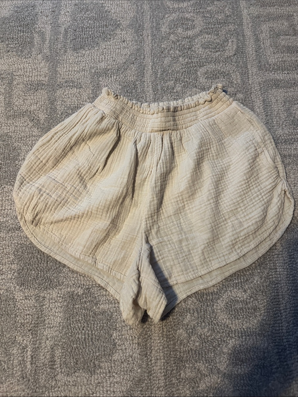 Aerie Cream Gauzy High-Waisted Shorts | XXS